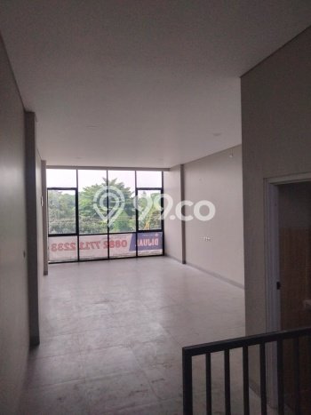 Lokasi Strategis! Dijual Ruko Bisnis di Sawangan, Depok Kondisi Baik Lokasi Strategis! Dijual Ruko Bisnis di Sawangan, Depok Kondisi Baik