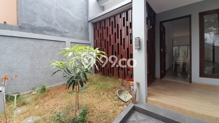 Rumah Luxury Modern Tanpa Renovasi di Pejaten Jakarta Selatan Rumah Luxury Modern Tanpa Renovasi di Pejaten Jakarta Selatan