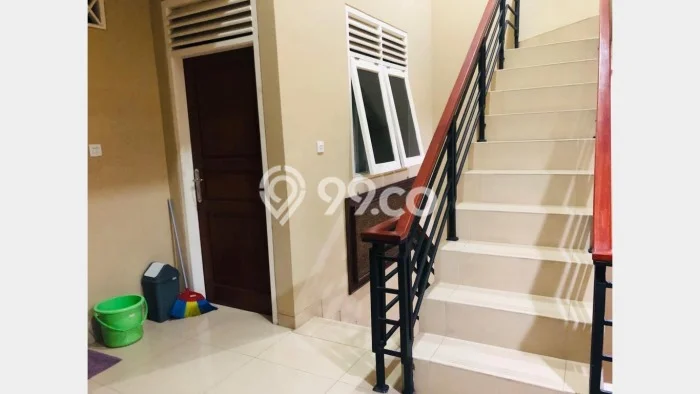 Rumah Kontrakan Jakarta Selatan LT 120m2 LB 250m2 Kawasan Kemang Rumah Kontrakan Jakarta Selatan LT 120m2 LB 250m2 Kawasan Kemang