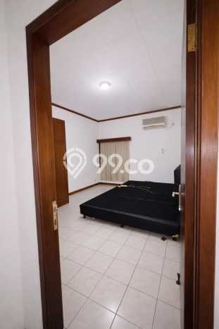 Disewakan! Rumah 4 Kamar Tidur &
3 Kamar Mandi di Pejaten, Jakarta Selatan Disewakan! Rumah 4 Kamar Tidur &
3 Kamar Mandi di Pejaten, Jakarta Selatan