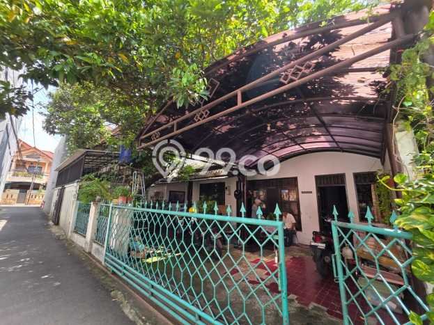 For Sale! Luxury House LT 203m2 Desain Elegan di Pejaten For Sale! Luxury House LT 203m2 Desain Elegan di Pejaten