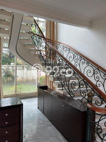 Jual Rumah Mewah Elegan Dengan View Eksklusif di Ampera, Jakarta Selatan Jual Rumah Mewah Elegan Dengan View Eksklusif di Ampera, Jakarta Selatan