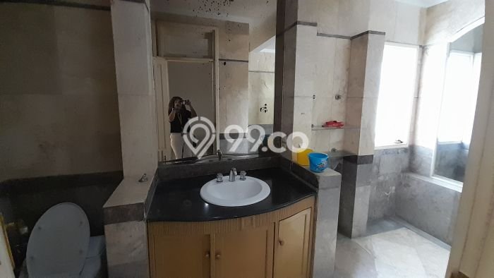 Rumah Elit LB 700m2 Siap Pakai Desain Elegan di Bambu Apus, Jakarta Timur Rumah Elit LB 700m2 Siap Pakai Desain Elegan di Bambu Apus, Jakarta Timur
