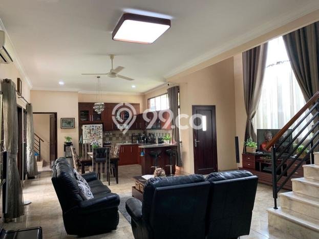 Rumah Mewah LB 420m2 Siap Pakai Desain Elegan di Jati Padang, Jakarta Selatan Rumah Mewah LB 420m2 Siap Pakai Desain Elegan di Jati Padang, Jakarta Selatan