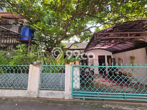 For Sale! Luxury House LT 203m2 Desain Elegan di Pejaten For Sale! Luxury House LT 203m2 Desain Elegan di Pejaten