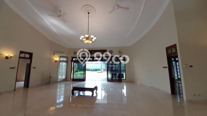 SPECIAL LISTING! Rumah area Pejaten, 5 KT, Akses Fasilitas, Luas 1200m² LB 600m² SPECIAL LISTING! Rumah area Pejaten, 5 KT, Akses Fasilitas, Luas 1200m² LB 600m²