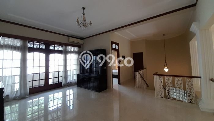 SPECIAL LISTING! Rumah area Pejaten, 5 KT, Akses Fasilitas, Luas 1200m² LB 600m² SPECIAL LISTING! Rumah area Pejaten, 5 KT, Akses Fasilitas, Luas 1200m² LB 600m²