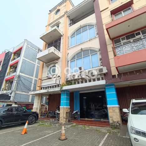 Ruko Dijual di Prime Area Jakarta Selatan Luas 208m2 Ruko Dijual di Prime Area Jakarta Selatan Luas 208m2