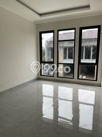 Dijual Hunian Rumah Nyaman 3 KT di Cirendeu, Jakarta Selatan Dijual Hunian Rumah Nyaman 3 KT di Cirendeu, Jakarta Selatan