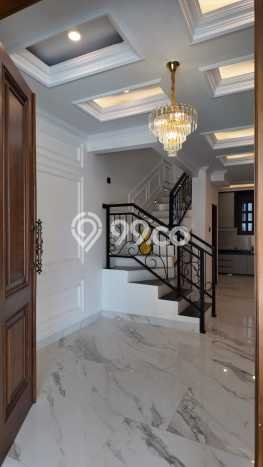 For Sale Rumah Mewah Exclusive di Jagakarsa, Jakarta Selatan For Sale Rumah Mewah Exclusive di Jagakarsa, Jakarta Selatan