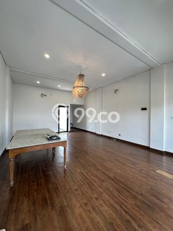 Rumah Mewah LB 560m2 Siap Pakai Desain Elegan di Kemang, Jakarta Selatan Rumah Mewah LB 560m2 Siap Pakai Desain Elegan di Kemang, Jakarta Selatan
