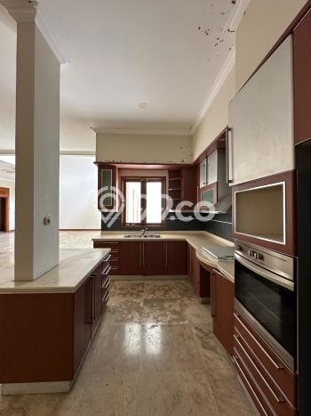 Hunian Mewah LB 608m2 Siap Pakai Desain Elegan di Pondok Indah, Jakarta Selatan Hunian Mewah LB 608m2 Siap Pakai Desain Elegan di Pondok Indah, Jakarta Selatan