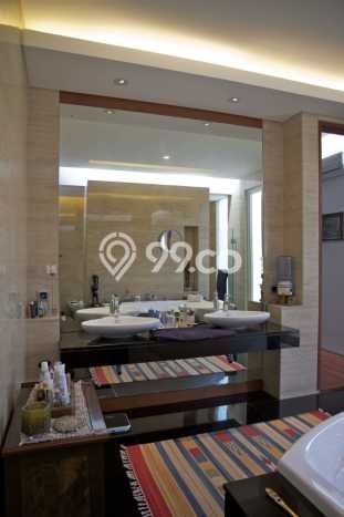 Dijual Rumah Mewah Megah Dengan View Cantik di Kemang, Jakarta Selatan Dijual Rumah Mewah Megah Dengan View Cantik di Kemang, Jakarta Selatan