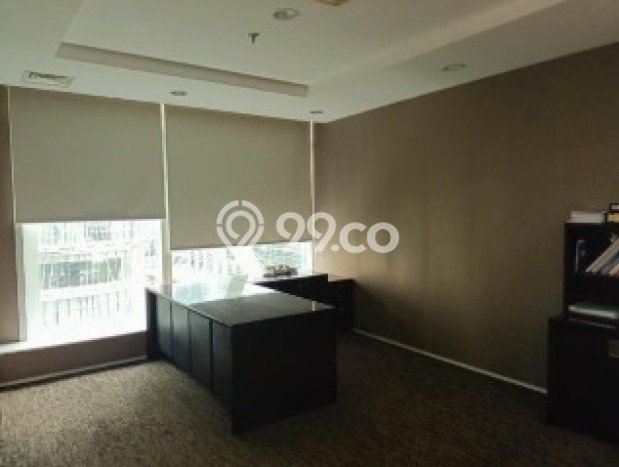 Jual Kantor Area Komersial Kawasan , Luas 1579m2m², Jalan Utama Jual Kantor Area Komersial Kawasan , Luas 1579m2m², Jalan Utama