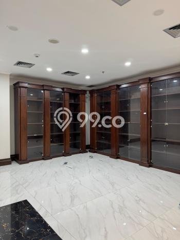 Dijual Kantor Kawasan Senayan, Luas 284m², Lokasi Premium Dijual Kantor Kawasan Senayan, Luas 284m², Lokasi Premium