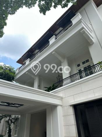 Rumah Elit Modern Tanpa Renovasi di Mega Kuningan Jakarta Selatan Rumah Elit Modern Tanpa Renovasi di Mega Kuningan Jakarta Selatan
