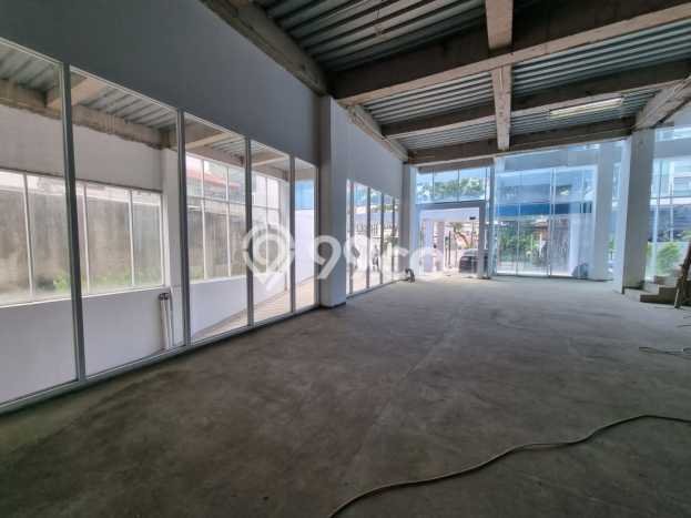 Kantor Dijual di Menteng LT 1067m2, LB 3000m2 untuk Investasi Kantor Dijual di Menteng LT 1067m2, LB 3000m2 untuk Investasi