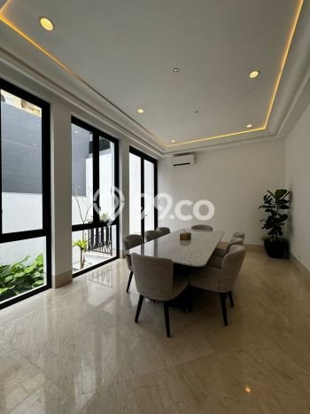Rumah Eksklusif Dijual LT 173m2 di Kebayoran Baru, Jakarta Selatan Rumah Eksklusif Dijual LT 173m2 di Kebayoran Baru, Jakarta Selatan