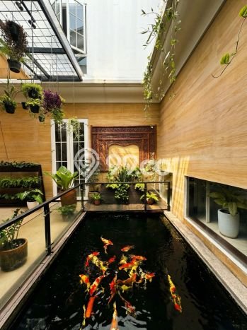 Rumah Elit Modern Tanpa Renovasi di Kemang Jakarta Selatan Rumah Elit Modern Tanpa Renovasi di Kemang Jakarta Selatan