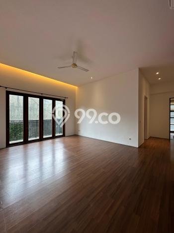 Rumah Nyaman area , 3 KM, Lingkungan Strategis, Luas 700m2m² LB 500m2m² Rumah Nyaman area , 3 KM, Lingkungan Strategis, Luas 700m2m² LB 500m2m²