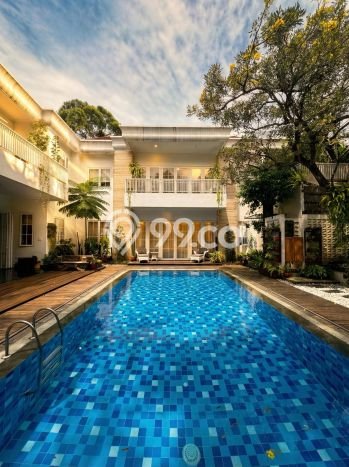 Rumah Elit Modern Tanpa Renovasi di Kemang Jakarta Selatan Rumah Elit Modern Tanpa Renovasi di Kemang Jakarta Selatan