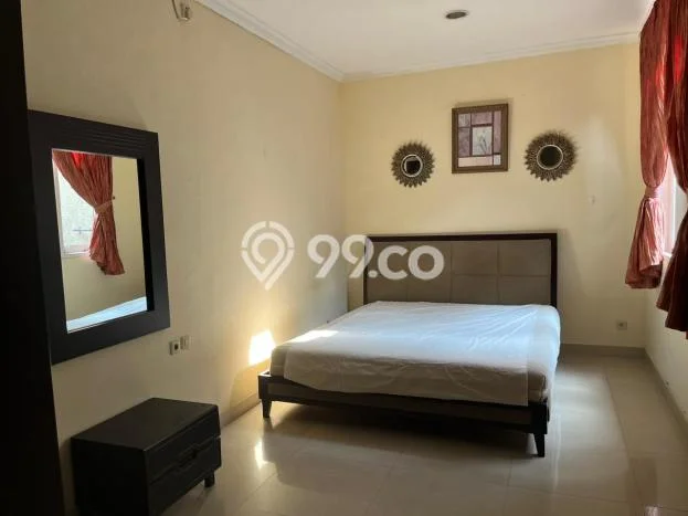 Rumah sewa siap pakai 4 KT di Pondok Indah, Jakarta Selatan Rumah sewa siap pakai 4 KT di Pondok Indah, Jakarta Selatan