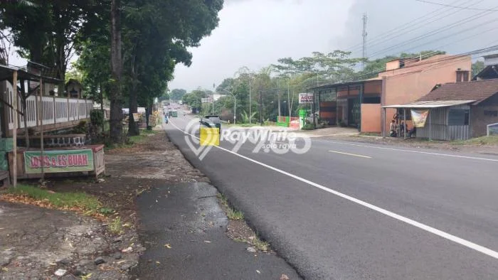 Jual Komersial Kawasan Ampel, Luas 300m², Area Komersial, Jalur Strategis Jual Komersial Kawasan Ampel, Luas 300m², Area Komersial, Jalur Strategis