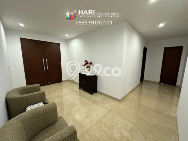 Disewakan! Rumah 5 Kamar Tidur &
5 Kamar Mandi di Setiabudi, Jakarta Selatan Disewakan! Rumah 5 Kamar Tidur &
5 Kamar Mandi di Setiabudi, Jakarta Selatan