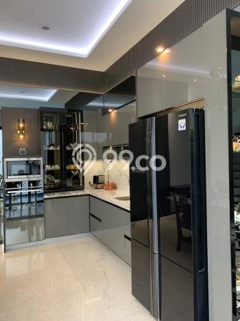 Ready to Use! Luxury House LT 270m2 Desain Modern di Cipete Ready to Use! Luxury House LT 270m2 Desain Modern di Cipete