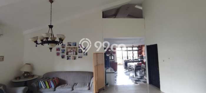 Siap Huni Rumah Mewah 5 Kamar di Jagakarsa Dekat ke Mana Pun Siap Huni Rumah Mewah 5 Kamar di Jagakarsa Dekat ke Mana Pun