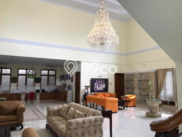 Dijual Hunian Mewah dengan Fasilitas Sekitar Lengkap di Menteng, Jakarta Pusat Dijual Hunian Mewah dengan Fasilitas Sekitar Lengkap di Menteng, Jakarta Pusat