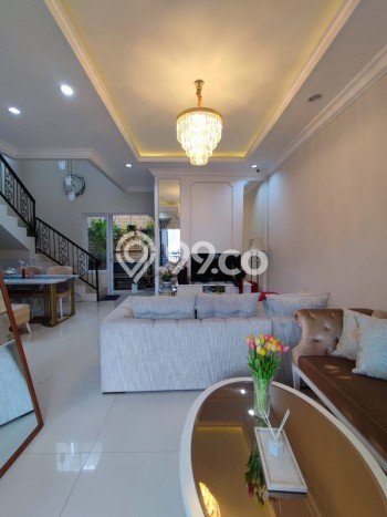 Dijual Rumah Mewah Megah Dengan View Eksklusif di Ragunan, Jakarta Selatan Dijual Rumah Mewah Megah Dengan View Eksklusif di Ragunan, Jakarta Selatan