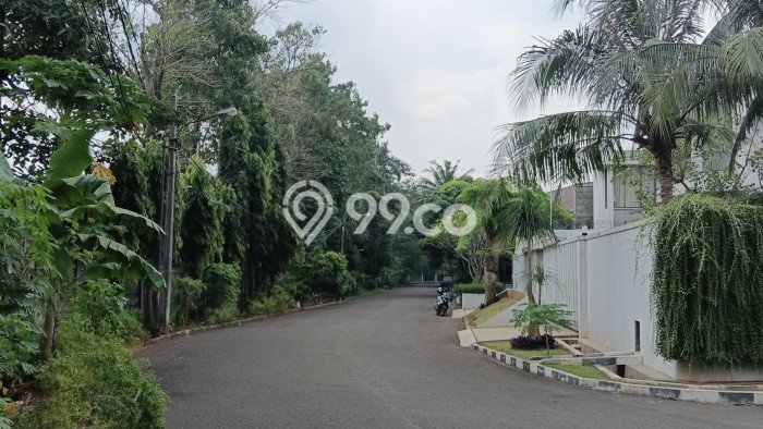 Rumah Luxury Modern Siap Huni di Cibubur Jakarta Timur Rumah Luxury Modern Siap Huni di Cibubur Jakarta Timur