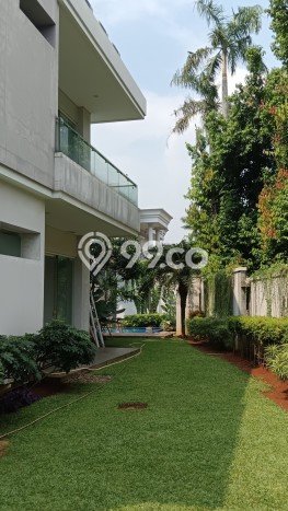 Rumah Luxury Modern Siap Huni di Cibubur Jakarta Timur Rumah Luxury Modern Siap Huni di Cibubur Jakarta Timur