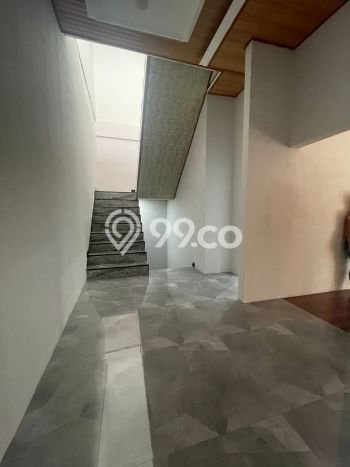 For Sale! Premium House LT 200m2 Desain Elegan di Muara Karang For Sale! Premium House LT 200m2 Desain Elegan di Muara Karang
