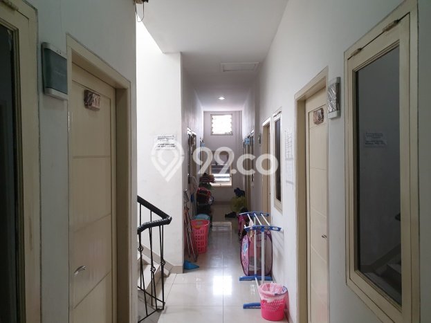 Jual Rumah Luas Megah Dengan View Cantik di Grogol, Jakarta Barat Jual Rumah Luas Megah Dengan View Cantik di Grogol, Jakarta Barat