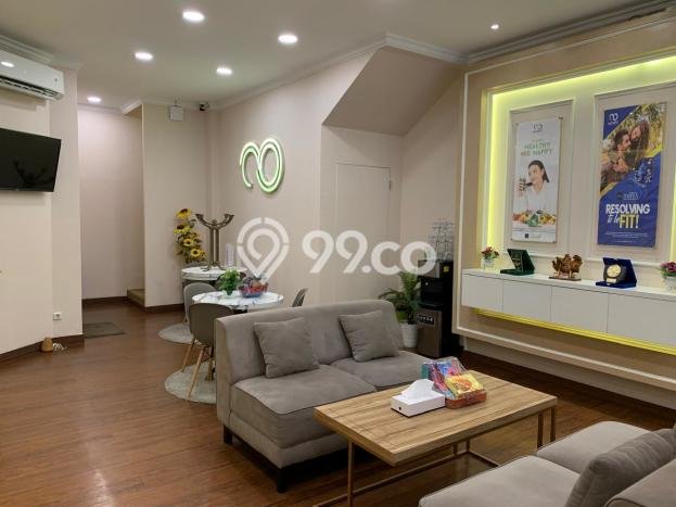 Ruko Dijual di Jakarta Barat LT 68m2 & LB 180m2 Lokasi Terbaik! Ruko Dijual di Jakarta Barat LT 68m2 & LB 180m2 Lokasi Terbaik!