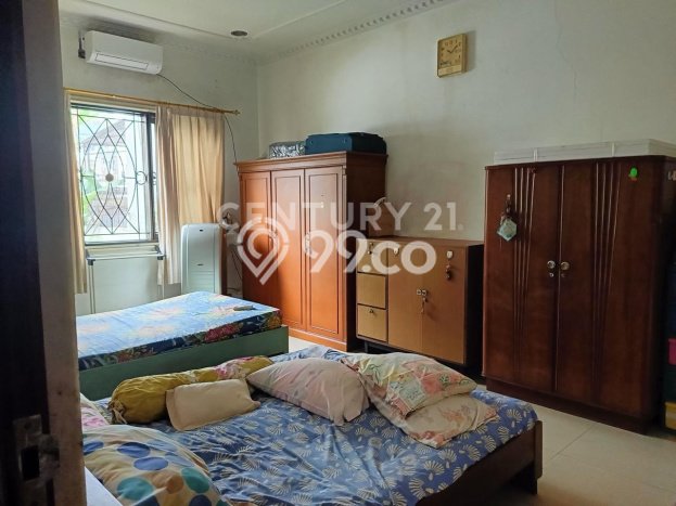 Dijual Rumah Luas Elegan Dengan View Cantik di Jelambar, Jakarta Barat Dijual Rumah Luas Elegan Dengan View Cantik di Jelambar, Jakarta Barat