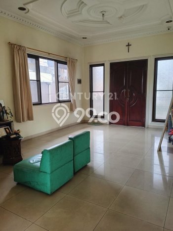 Dijual Rumah Luas Elegan Dengan View Cantik di Jelambar, Jakarta Barat Dijual Rumah Luas Elegan Dengan View Cantik di Jelambar, Jakarta Barat