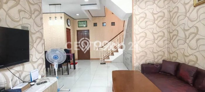 Rumah Modern 3 KT di Taman Palem Jakarta Barat Unfurnished Rumah Modern 3 KT di Taman Palem Jakarta Barat Unfurnished