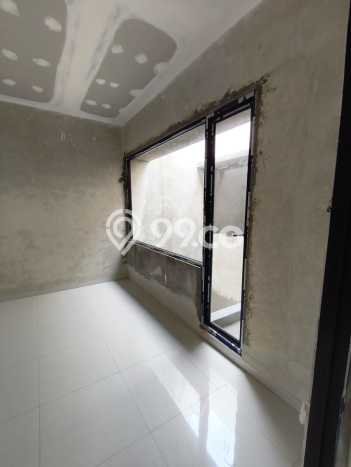 Rumah Luas Asri 3 KT Siap Huni di Villa Meruya Jakarta Barat Rumah Luas Asri 3 KT Siap Huni di Villa Meruya Jakarta Barat
