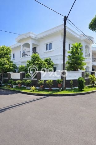 Rumah Elit Modern Siap Huni di Villa Meruya Jakarta Barat Rumah Elit Modern Siap Huni di Villa Meruya Jakarta Barat