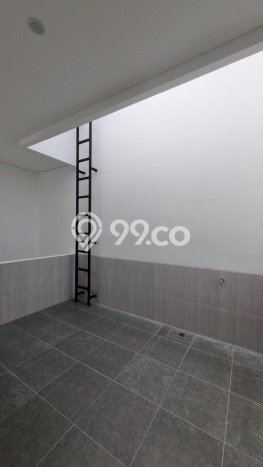 For Sale! Premium House LT 190m2 Desain Elegan di Alam Sutera For Sale! Premium House LT 190m2 Desain Elegan di Alam Sutera