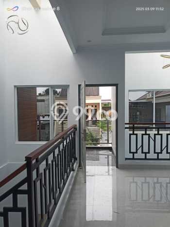 Rumah Minimalis 3 KT di Joglo Jakarta Barat Rumah Minimalis 3 KT di Joglo Jakarta Barat