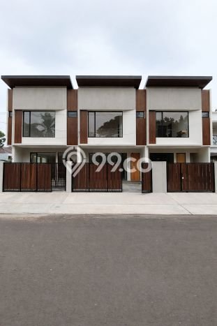 Rumah Luas Asri 3 KT Siap Huni di Villa Meruya Jakarta Barat Rumah Luas Asri 3 KT Siap Huni di Villa Meruya Jakarta Barat