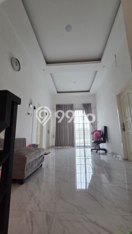 Rumah Strategis Modern Lb 160m2 di Cengkareng, Jakarta Barat Rumah Strategis Modern Lb 160m2 di Cengkareng, Jakarta Barat