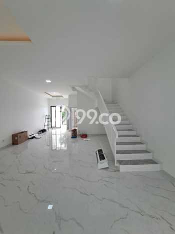 Ready to Use! Premium House LT 126m2 Desain Modern di Villa Meruya Ready to Use! Premium House LT 126m2 Desain Modern di Villa Meruya