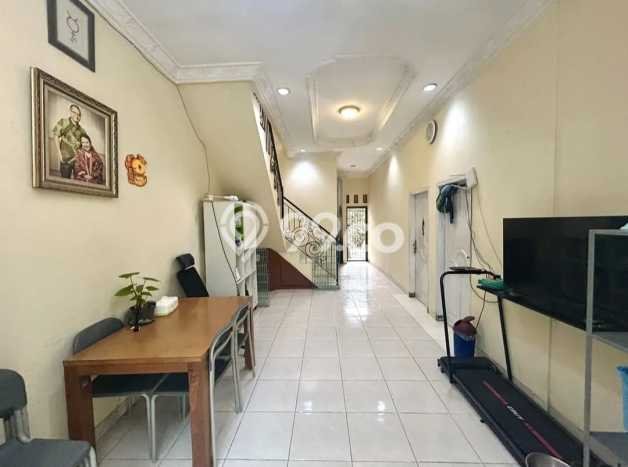 Jual Rumah Favorit Siap Huni LB 200m2 di Kembangan, Jakarta Barat Jual Rumah Favorit Siap Huni LB 200m2 di Kembangan, Jakarta Barat