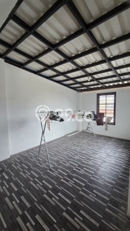 Rumah Strategis Modern Lb 160m2 di Cengkareng, Jakarta Barat Rumah Strategis Modern Lb 160m2 di Cengkareng, Jakarta Barat