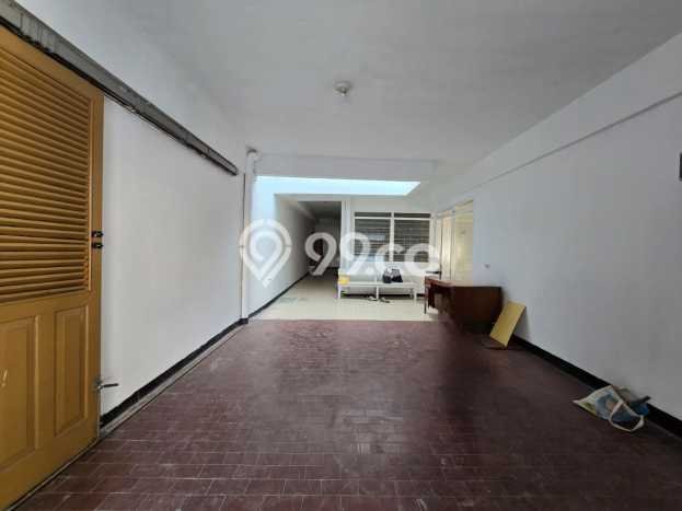 GOOD DEAL! Rumah di Senopati, 3 KM, Siap Huni, LT 360m² LB 250m² GOOD DEAL! Rumah di Senopati, 3 KM, Siap Huni, LT 360m² LB 250m²